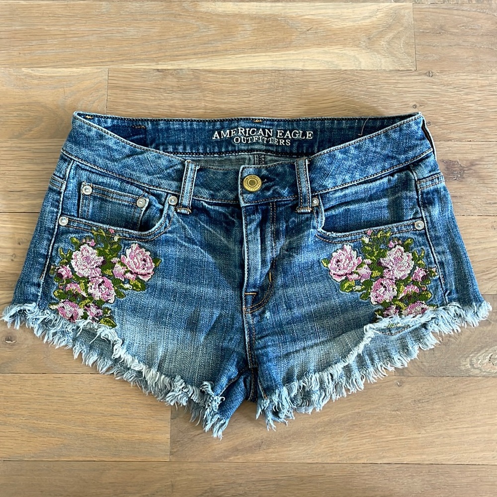 Vintage American Eagle embroidered floral cut off festival jean shorts